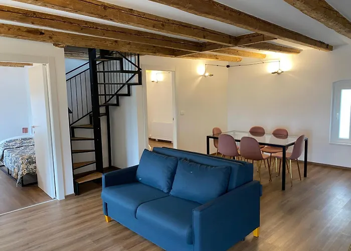 Al Fronte Mare Suites Apartments